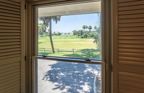 Saint Helena Island House | . 2Game rooms, handicap lift, 4 Br, 2.5 Bath, sleeps 10. , NO amenity cards.