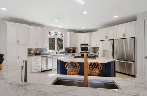 Sea Pines House | 2nd Row Sea Pines Home w/FREE Pool & Spa Heat Seasonally - Steps to Beach!