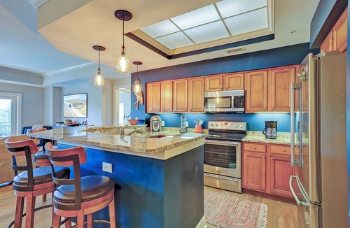 Shelter Cove Villa | 3 Bedroom/3 Bathroom Vibrant and Fun Villa - Gated Complex - Harbour Views