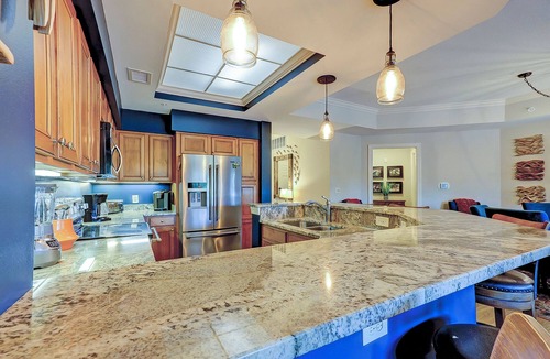 Shelter Cove Villa | 3 Bedroom/3 Bathroom Vibrant and Fun Villa - Gated Complex - Harbour Views