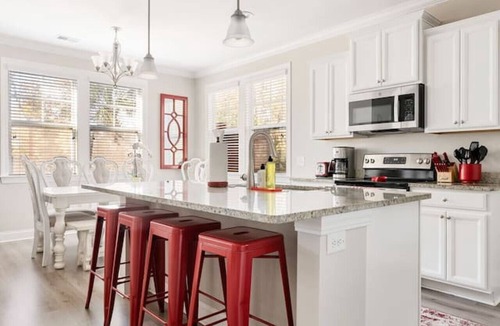 West Ashley Apartment | 3 Bedroom Furnished Townhome - Great Neighborhood!