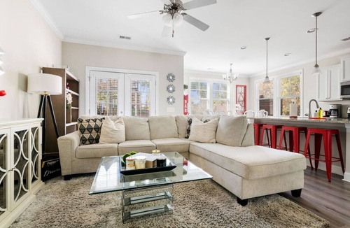 West Ashley Apartment | 3 Bedroom Furnished Townhome - Great Neighborhood!