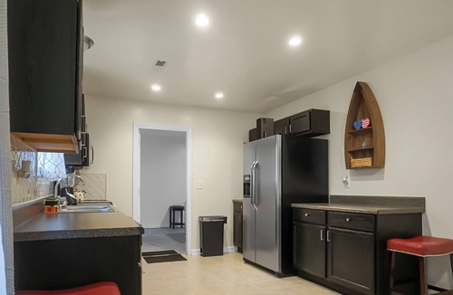 Ladson House | 3 BR Great Discounts, Good Vibes Only, South Coast Home - Clean & Safe