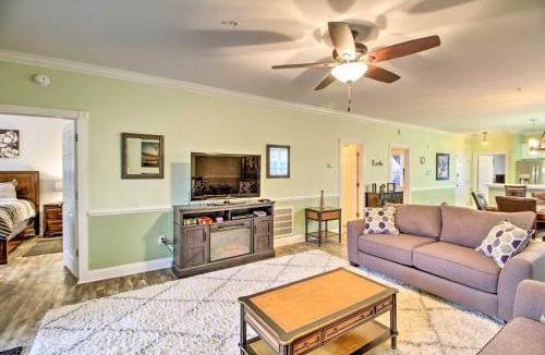 Central Myrtle Beach Apartment | 3 Mi to Ocean Myrtle Beach Condo with Pool Access!