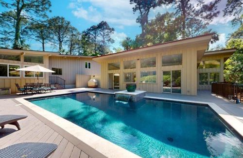 Oceanside House | 3 Whistling Swan