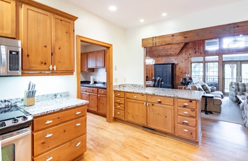 Vanderhorst Plantation House | 30 Marsh Cottage Lane by Akers Ellis Rentals