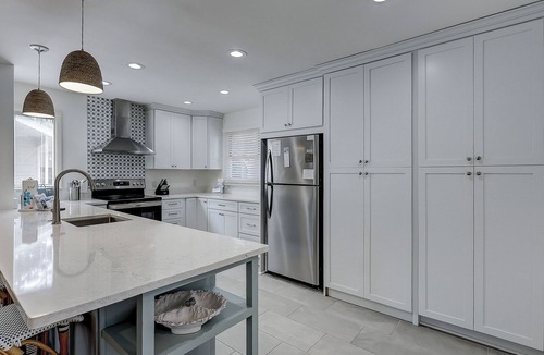 South Beach House | 4 Beachside Home - Pet Friendly - Coastal Comfort Meets Stylish Island Living