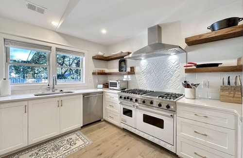 Isle of Palms House | 4 BR Beach House | Heated Pool | Pet Friendly