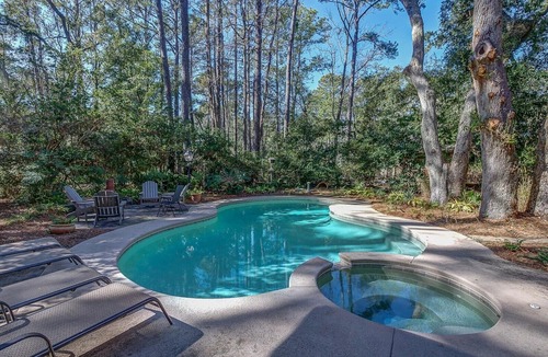 Heritage Woods House | 4 E Garrison Place ~ Centrally Located in Sea Pines on Quiet Cul-de-sac!