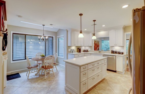 Sea Pines House | 4 Hollyberry - Dog Friendly. Great Community Amenities