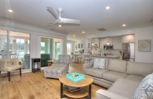 South Beach House | 4 Lands End Ct, Updated South Beach Home w/Sundeck, Water Views & On-site Pool