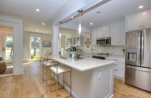 South Beach House | 4 Lands End Ct, Updated South Beach Home w/Sundeck, Water Views & On-site Pool