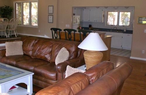 West Beach House | 4 Star 4BR Private Home with Lagoon/Golf View - Walk to Beach