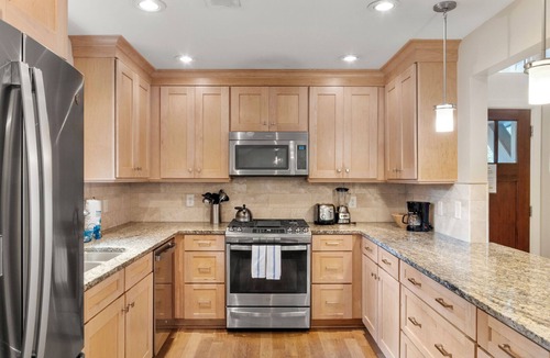West Beach Cottage | 435 Oceanwoods Cottage by Akers Ellis Rentals