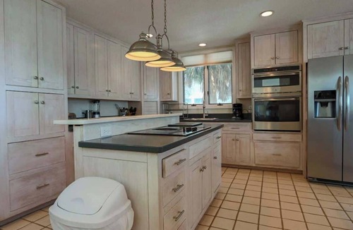 Saint Helena Island House | 458 Tarpon Blvd
