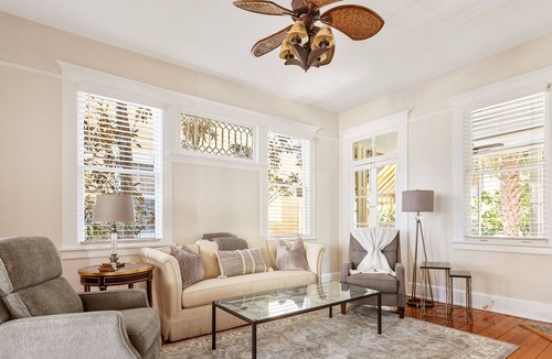 South of Broad House | 5 Colonial St 4br/3.5ba