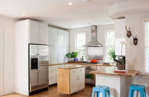 Radcliffeborough House | 5 Queen Beds, Downtown, Park in Private Driveway, Stroll to Charleston's Best