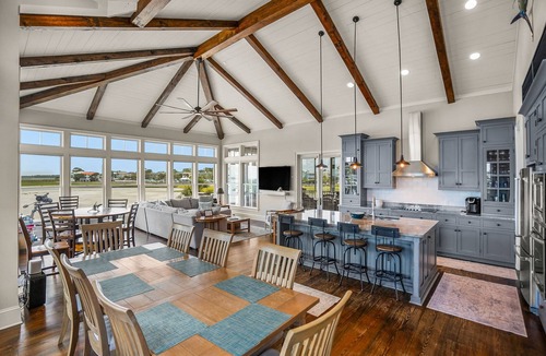Saint Helena Island House | 517 Tarpon Blvd - The Sunset Fripp
