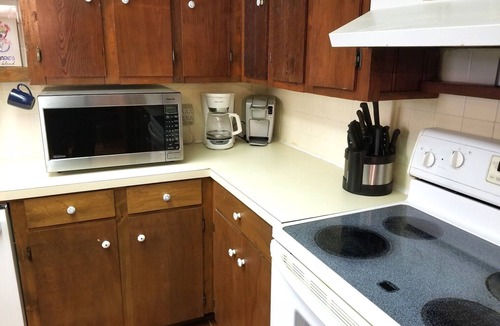 Summerton House | 6 Bedrms, 4 full bath/2 half baths Lake Marion Waterfront Home w/2025-26 updates