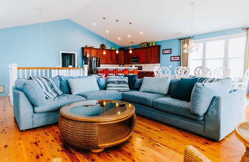 Garden City House | 6 bedroom-5.5 bathrooms in the heart of Garden City Beach and Heated Pool