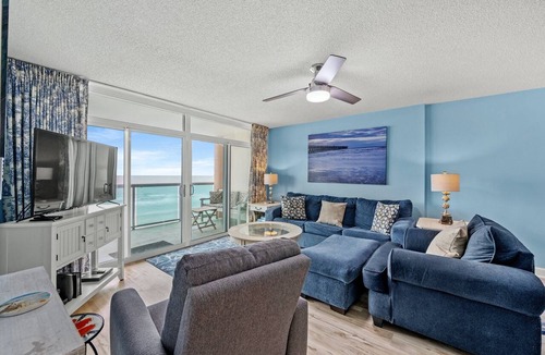 North Myrtle Beach Condo | 6th floor Oceanfront Condo, Glass panel balcony, 3 beds | Laguna Keyes - 604