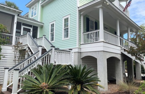 Saint Helena Island House | 711 Marlin – Private Pool and Tiki Bar