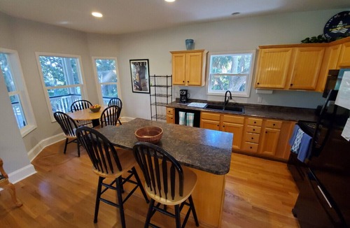Saint Helena Island House | 8 Davis Love - Larger Living Area Than Most