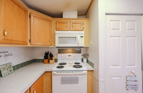 Myrtle Beach Cabin | 8137 Seascape- Sleeps 8