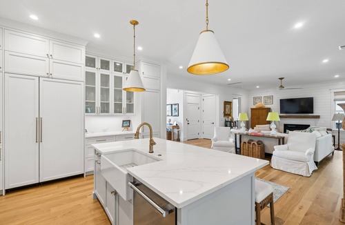 Johns Island House | 8311 Jack Island Dr – 4 BR/Walk to Spring House/Elevator + Screened Porch