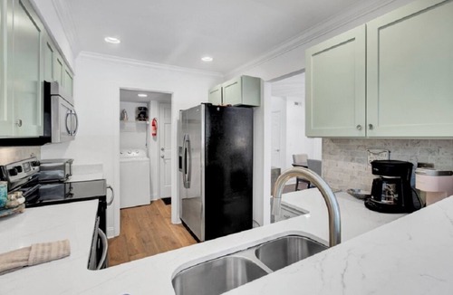 Twin Oaks Condo | Award-Winning Resort Amenities | Racquet Club Villa 20