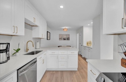 Twin Oaks Condo | Award-Winning Resort Amenities | Racquet Club Villa 22