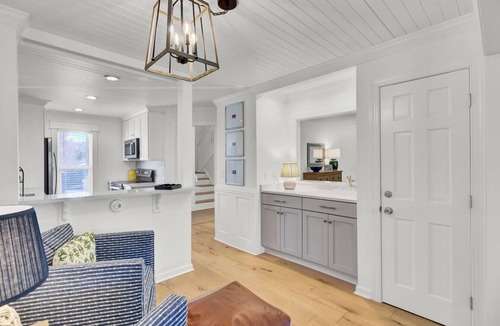 Twin Oaks Condo | Award-Winning Resort Amenities | Racquet Club Villa 35
