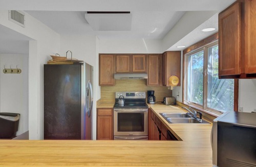Isle of Palms Condo | Award-Winning Resort Amenities | Seagrove 6C