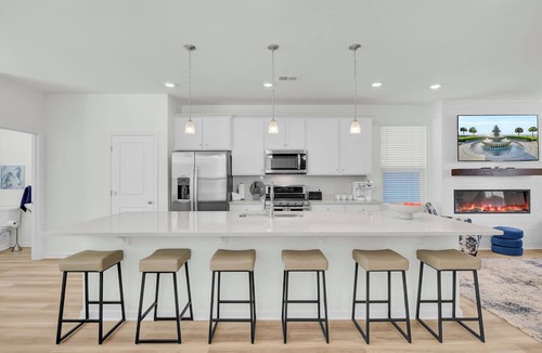 North Charleston House | Back to School Discount! Large, Modern Home/5 min to Park Circle, Pet Friendly