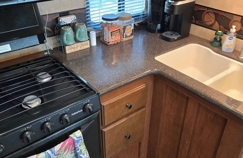 New London House | Badin Shores Resort Rental - Sleeps 4 - Fun Lake Vacation - Super Cute!