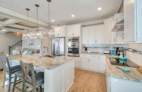 Atlantic Beach House | Baileys Blue Ocean View