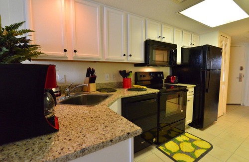Crescent Beach Condo | Bay Watch Resort 419 - Beautiful North Myrtle Beach Oceanfront 1 Bedroom 1 Bath