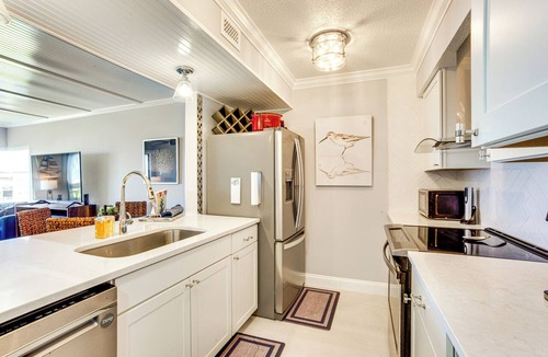 Beachwalk Apartment | Beach Access: Ocean-view Condo w/Screened Balcony
