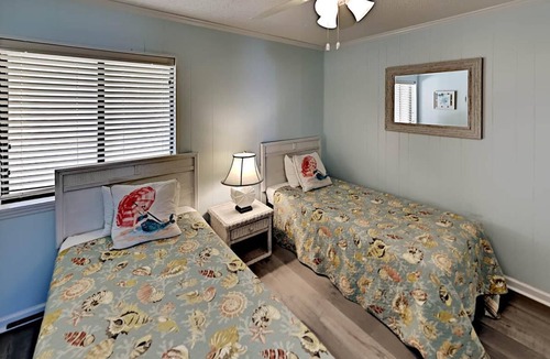 Myrtle Beach Condo | Beachfront Condo with an Outdoor Pool BBQ Area