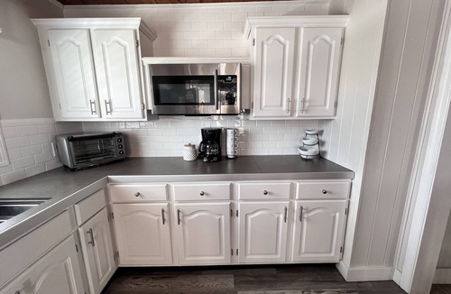 Crescent Beach House | BeachHouse, Walk to Beach, Family-Friendly, Mins. to Attractions Golf Waterparks
