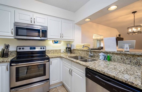 Arcadian Shores Condo | Beautiful 1 Bedroom Condo at Laurel Court at Kingston Plantation - 305