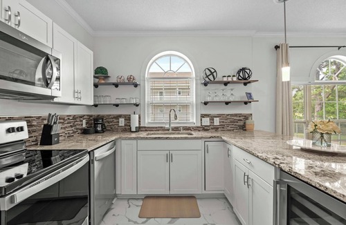 Central Myrtle Beach Condo | Beautiful 2-bedroom 2-bath condo by golf course and a mile from the beach!