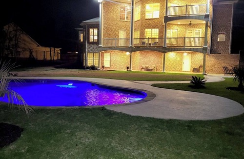 Graniteville House | Beautiful 6 bedroom home with a brand new swimming pool, and 4 fireplaces.