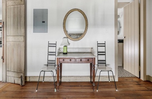 South of Broad Apartment | Beautiful & Historic 2BD/1BA Apartment with Water Views!