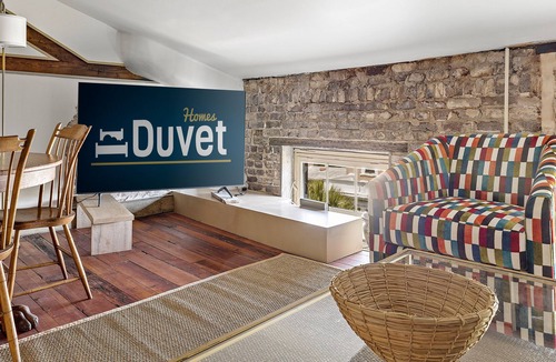 South of Broad Apartment | Beautiful & Historic 2BD/1BA Apartment with Water Views!