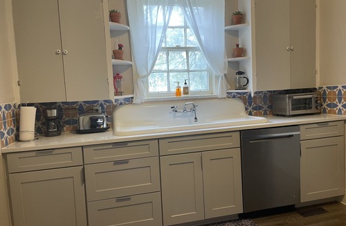 Charleston House | Beautiful home away from home in downtown Charleston.