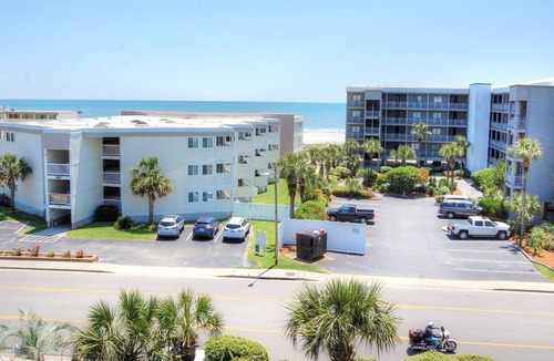 Myrtle Beach Condo | Beautiful Ocean views from this 2nd row condo. - Pelican Landing 312