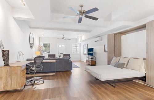 Harleston Village Apartment | Beautiful studio, walking to everything in downtown historic Charleston