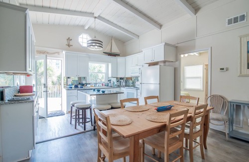 Litchfield by the Sea House | Bella Luna Private pool 7BR steps to beach