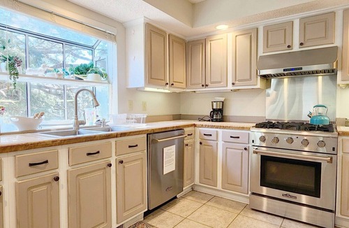 Litchfield by the Sea House | Big Al's - Spacious - Outdoor Living Spaces & Pet Friendly